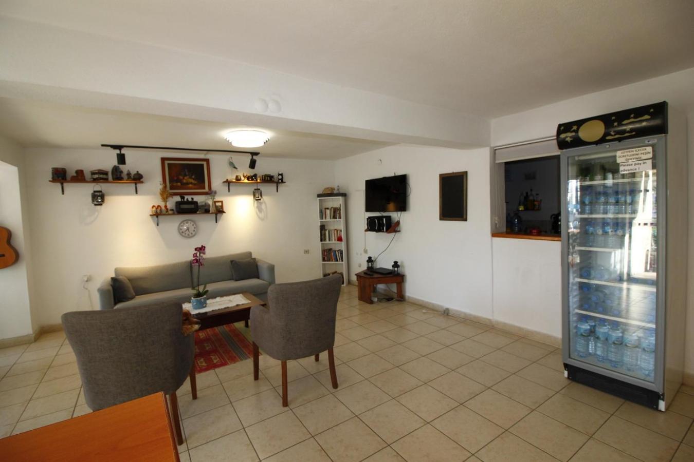 Bonapart Hotel Çeşme Esterno foto