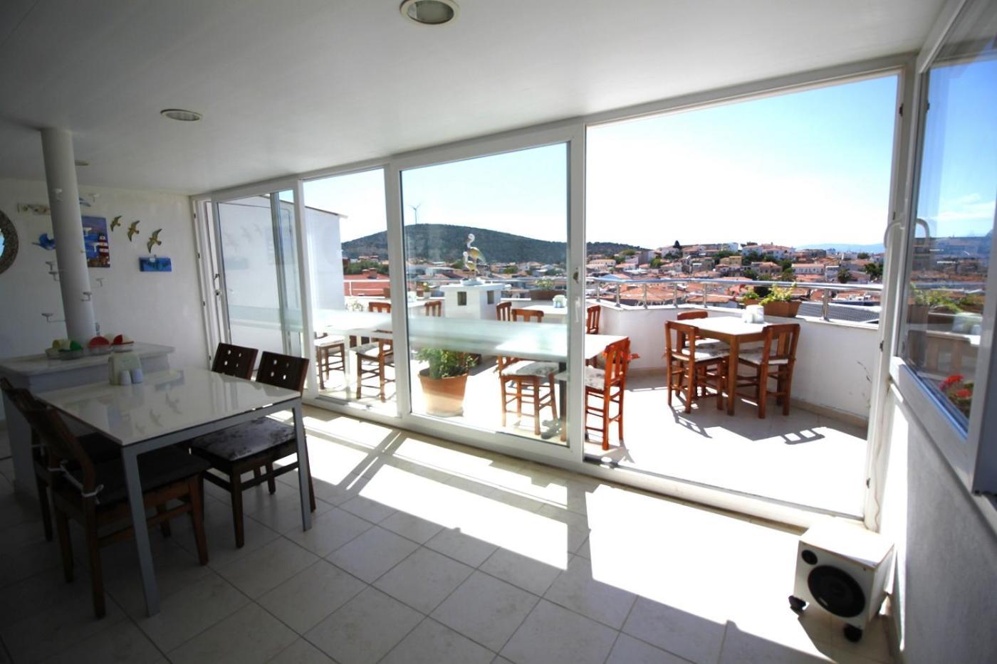 Bonapart Hotel Çeşme Esterno foto
