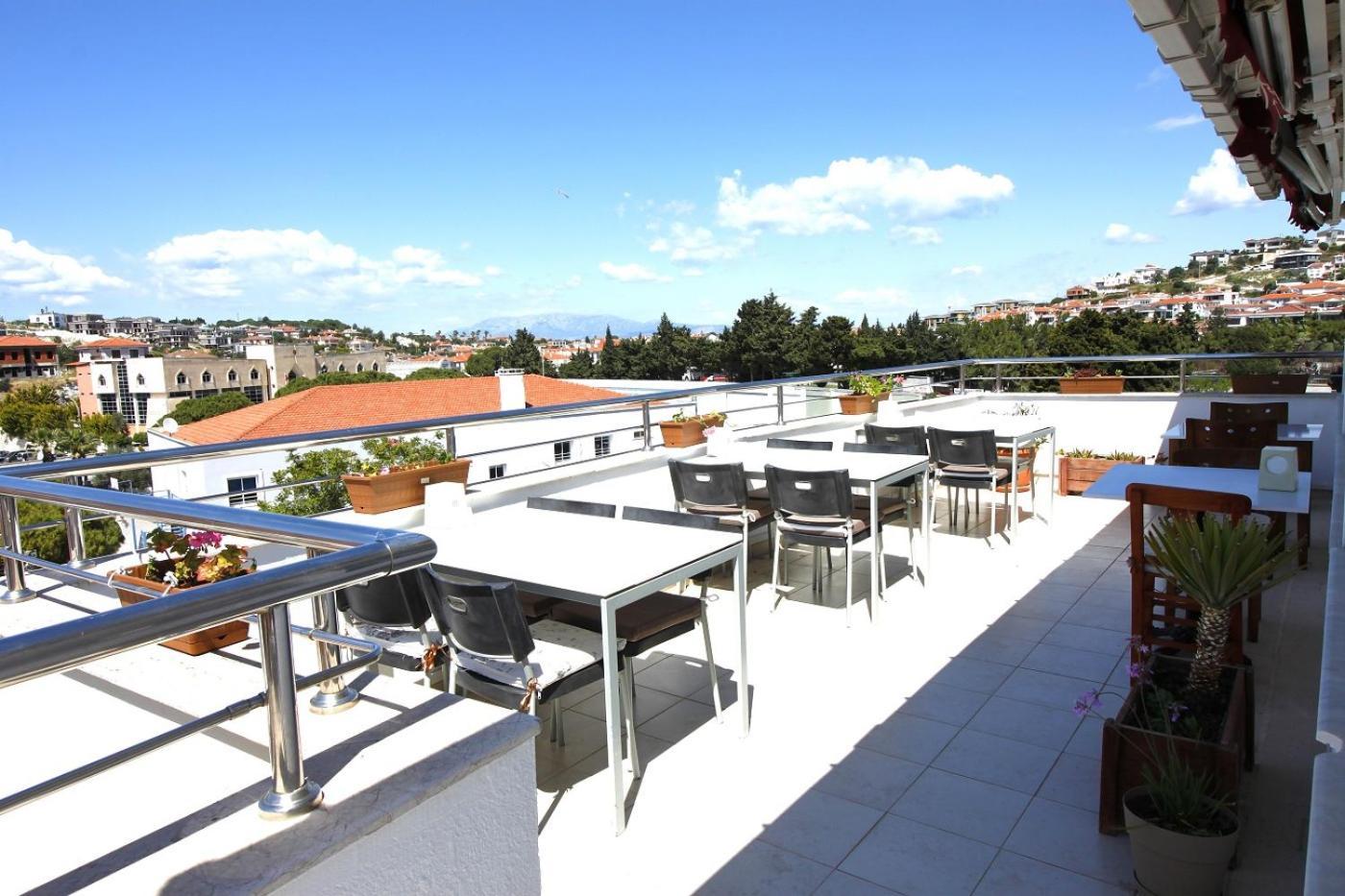 Bonapart Hotel Çeşme Esterno foto